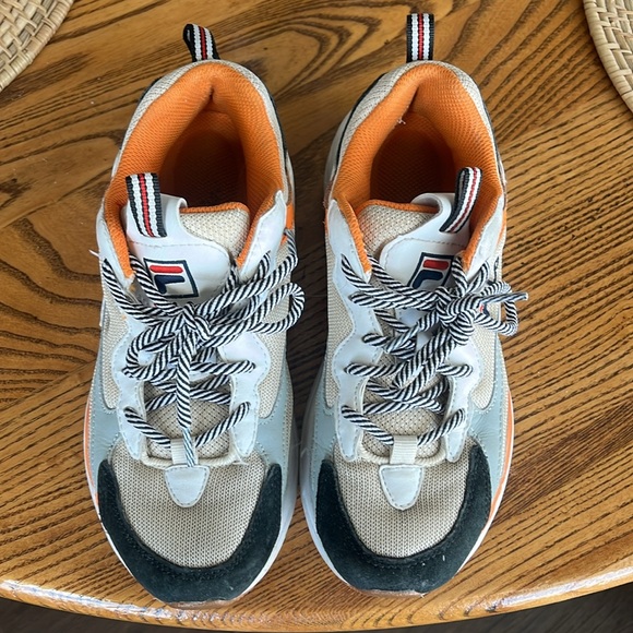 FILA Ray Tracer Orange Sneaker - Picture 3 of 4